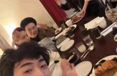 恩利分享跨年照，家人一起拍得很温馨，不像去爸爸家那次那么尴尬，气氛超轻松缩略图