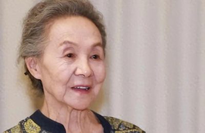 87岁的吴彦姝现状让人泪目，老公去世后独自住在破旧房子里，钱都在经纪人那儿拿着呢缩略图